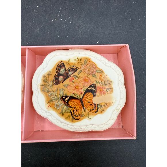 Vintage Avon Summer Butterflies and Blossoms Soaps Set of 2 in Box - Picture 8 of 9